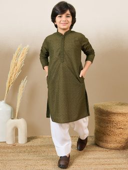 Sanwara - Boys Stylish Chikankari Embroidered Green Kurta with Pyjama (Set of 2)