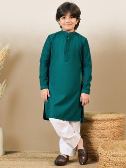 Sanwara - Boys Stylish Chikankari Embroidered Deep Green Kurta with Pyjama (Set of 2)