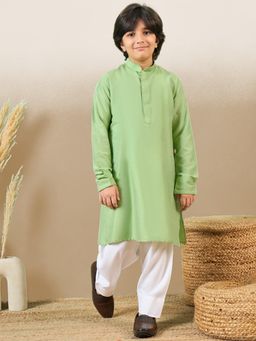 Sanwara - Boys Cotton Silk Solid Green Kurta with Pyjama (Set of 2)