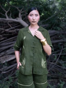 URNAM - Olive Zia Collar Neck Linen Shirt