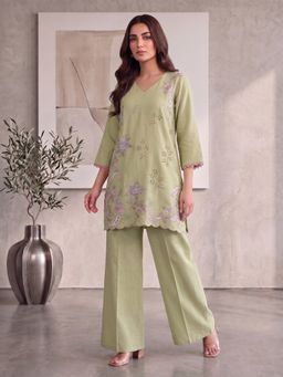 INDDUS - Women Floral Thread Embroidered Co-Ords Set