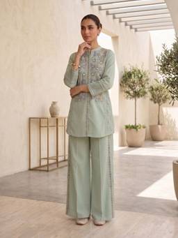 INDDUS - Women Floral Thread Embroidered and Button Detailed Co-Ords Set