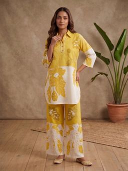 INDDUS - Women Floral Printed and Thread Embroidered Co-Ords Set