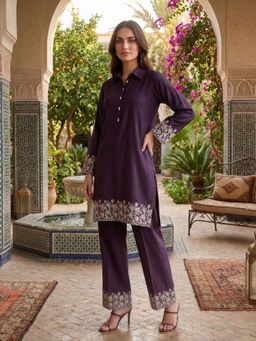 INDDUS - Women Floral Thread Embroidered Co-Ords Set