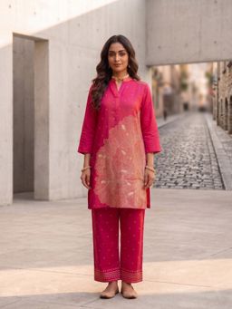 INDDUS - Women Floral Embroidered Co-Ords Set