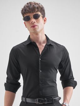 HIGHLANDER - Men Black Solid Occasion Casual Shirt