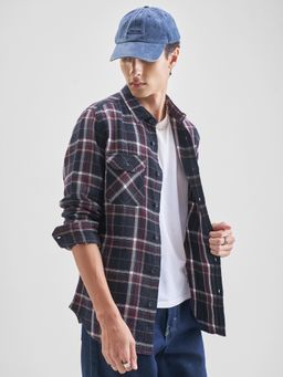 HIGHLANDER - Men Navy Blue Dobby Tarton Check Casual Shirt