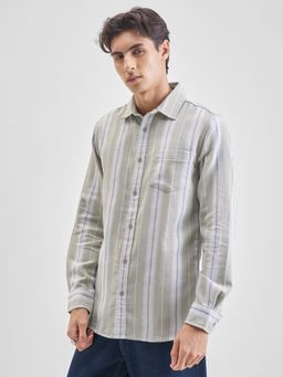 HIGHLANDER - Men Olive Dobby Striped Casual Shirt