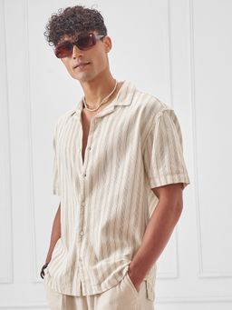 HIGHLANDER - Men Cream Mock Lino Dobby Striped Cuban Collar Relaxed Casual Shirt