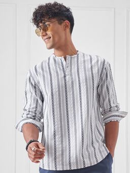 HIGHLANDER - Men Cream Jacquard Geometric Printed Relaxed Casual Shirt