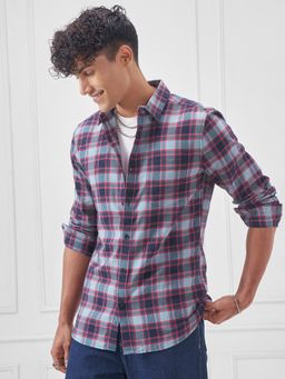 HIGHLANDER - Men Navy Blue Checked Slim Casual Shirt