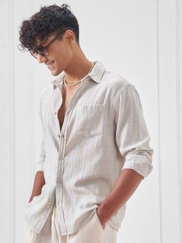 HIGHLANDER - Men Off White Cotton Linen Dobby Stripes Cuban Collar Oversized Casual Shirt