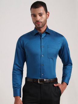 JadeBlue - Men Blue Cotton Lycra Solid Slim Fit Formal Shirt