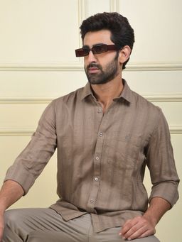 CRIMSOUNE CLUB - Men Brown Vertical Stripes Pure Cotton Casual Shirt