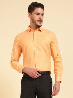 Cantabil - Men Orange Breathable and Soft with Color Fastness Regular Fit Shirt