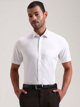 JadeBlue - Men White Pure Cotton Checked Print Regular Fit Formal Shirt