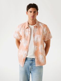 Guess - Men's Peach Printed Collar Neck Half Sleeves Shirt