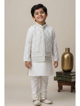 Lagorii - Cream Silk Blend Embroidered Kurta With Pyjama & Jacket