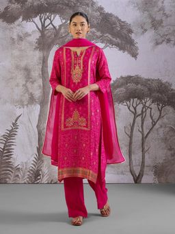 THREE-THREE - Magenta Crepe Round Neck Printed Kurta with Palazzo and Dupatta