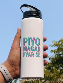 Indigifts - Sipper Water Bottle Piyo Magar Pyar Se Printed Bottle, Love Gift