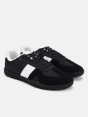 Black color option, Currently selected