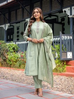 Odette - Green Solid Embroidered Kurta With Pant And Dupatta