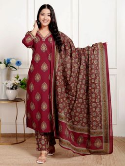 MEENA BAZAAR - Maroon Floral Printed Kurta with Pant and Dupatta