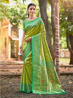 Fashion Petals - Parrot Green Kanjivaram Silk Woven Work Saree With Unstitched Blouse