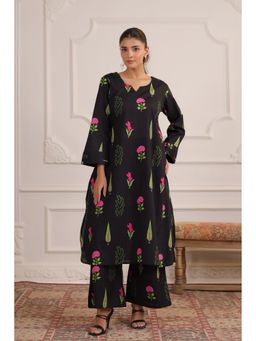 CRAFIQA - Women Black Floral Printed Co-Ord Set