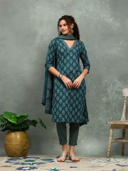 MEENA BAZAAR - Women Blue Floral Printed Kurta with Pant and Dupatta