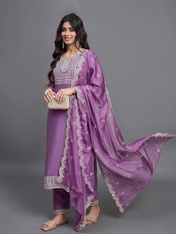 MEENA BAZAAR - Women Lavender Embroidered Thread Work Kurta with Pant and Dupatta