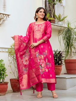 MEENA BAZAAR - Pink Floral Zari Kurta with Pant and Dupatta