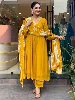 MEENA BAZAAR - Mustard Solid Embroidered Kurta with Pant and Dupatta