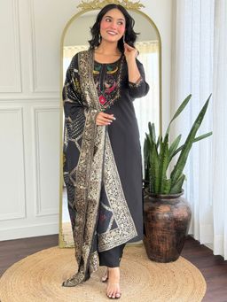 MEENA BAZAAR - Black Woven Zari Kurta with Pant and Dupatta