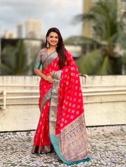 ELITE WEAVES - Pink Soft Silk Zari Woven Ikkat Patola Saree With Unstitched Blouse