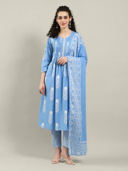 MEENA BAZAAR - Blue Floral Printed Women Kurta with Pant and Dupatta