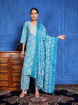 MEENA BAZAAR - Blue Floral Printed Round Neck Kurta with Pant and Dupatta