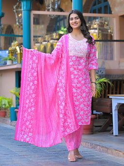 MEENA BAZAAR - Pink Floral Printed Kurta with Pant and Dupatta