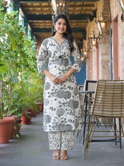 MEENA BAZAAR - Women Cream Floral Printed Kurta with Pant