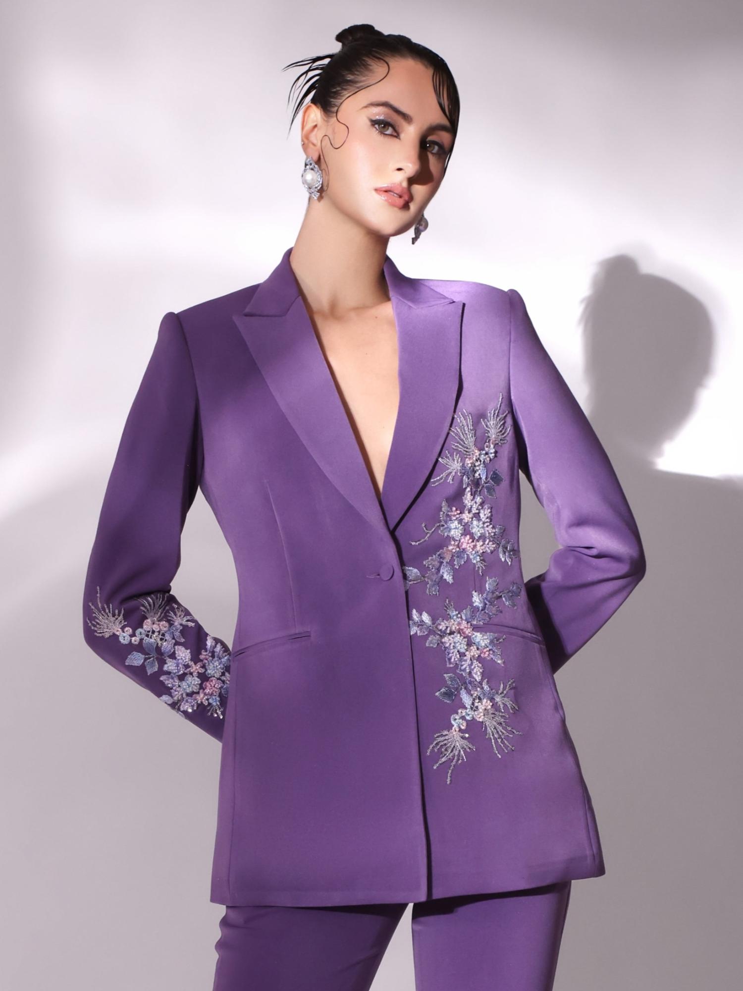 volcape Brooklyn Embellished Blazer-picture-34