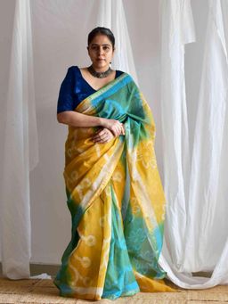 Sundarii - Yellow Sunehari Daub Kota Doria Saree with Unstitched Blouse