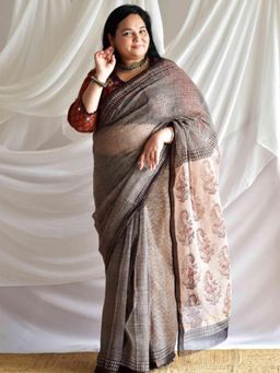 Sundarii - Black Miskeen Kota Doria Saree with Unstitched Blouse