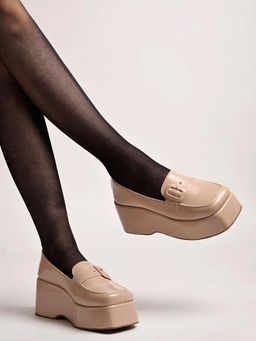 Shoetopia - Stylish Patent Cream Casual Shoes for Women