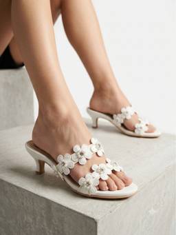Modanta - White Flower Kitten Heels