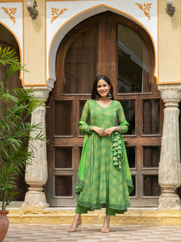 GAYRAA - Green Printed Angarkha Kurta with Pant and Dupatta (Set of 3)