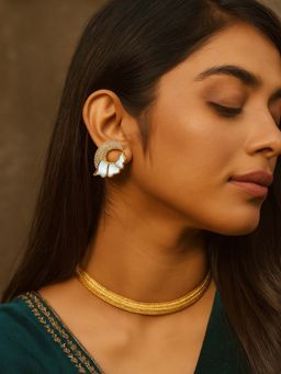 Digital Dress Room - White Fresh Water Pearl Earrings Swan Feather Design For Women