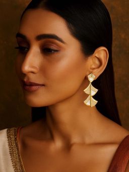 Digital Dress Room - White Fresh Water Pearl Earrings Ad Dangler For Women