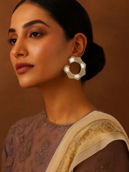 Digital Dress Room - White Fresh Water Pearl Earrings Ad Stud For Women