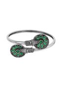 Green color option, Sold out, Currently selected