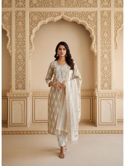 Gahan - Embroidered Round Neck Kurta & Pant with Dupatta